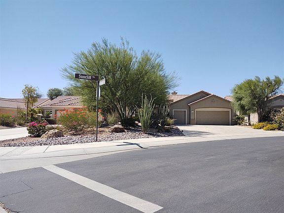 2nd image of 78171 Suncliff Cir