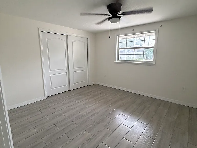 Magellan Dr — Photo 17