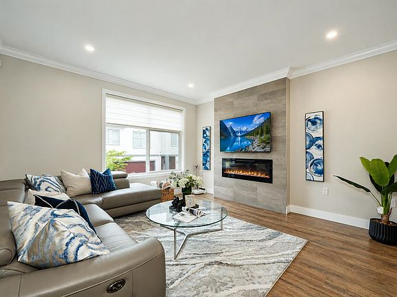 5th image of 15665 Mountain View Dr #84