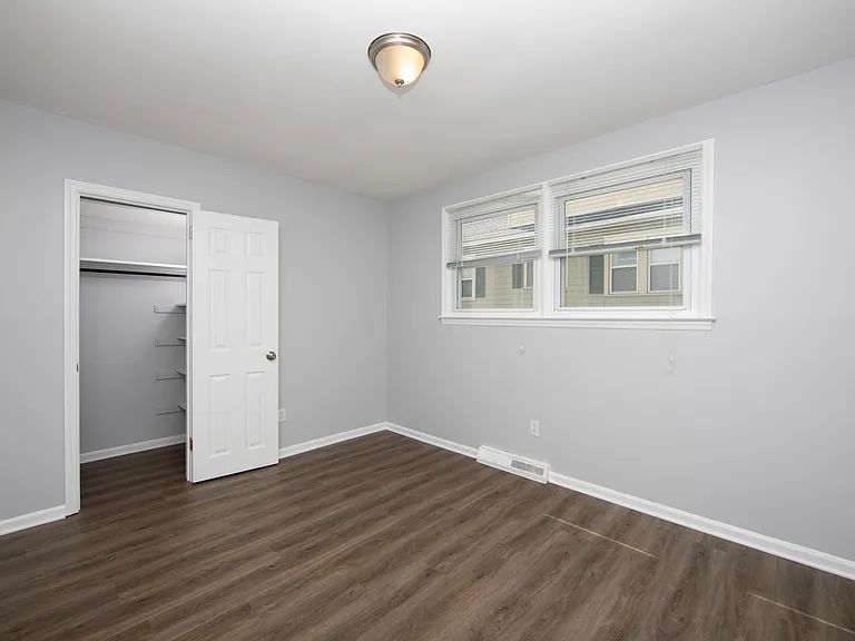 299 Locust Ave #1 — Photo 14