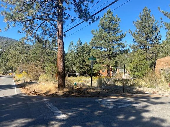 2nd image of Lodgepole Dr