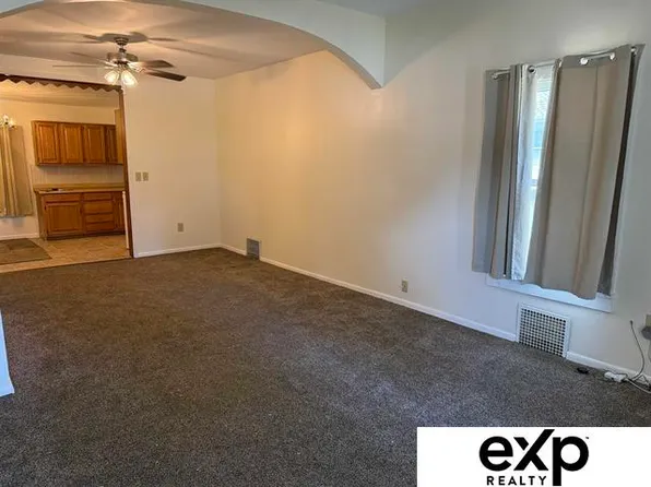 1420 14th St, Auburn, NE 68305