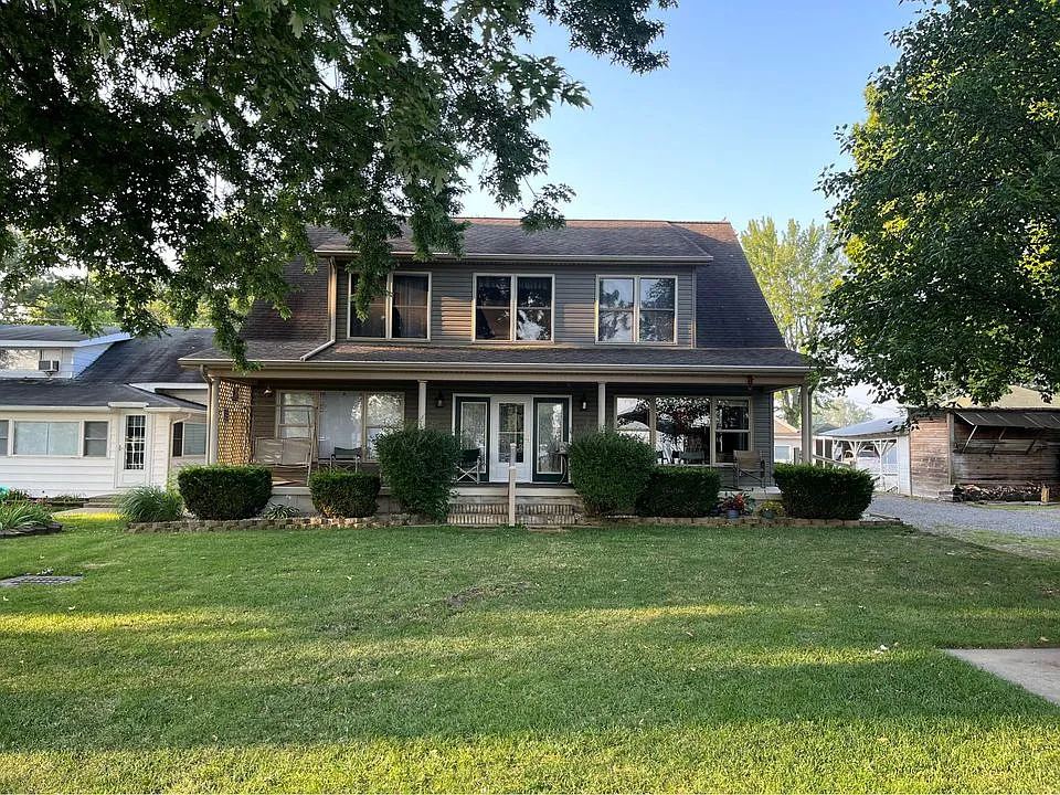 4 bed, 2589 sqft, $2,500 — Photo 1