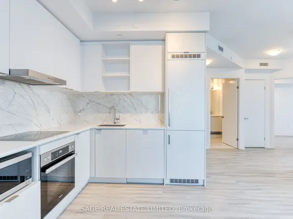 55 Cooper St, Toronto, ON