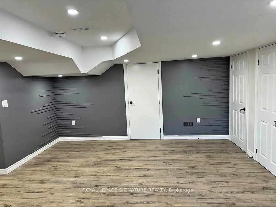 Building Photo - 60 Lofthouse Dr #BASEMENT