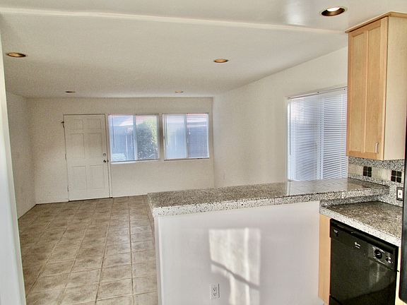 4th image of 5083 Brighton Ave