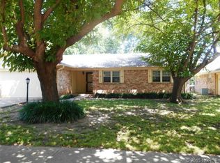 11803 E 22nd St S, Tulsa, OK 74129