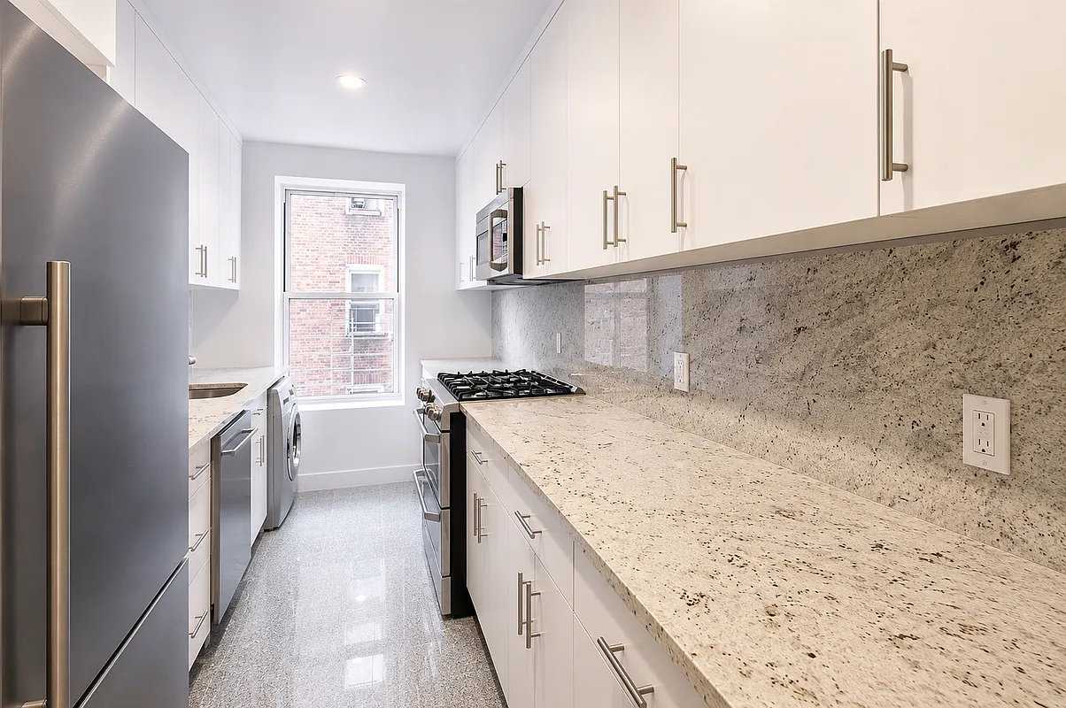 120 East 19th Street 4B