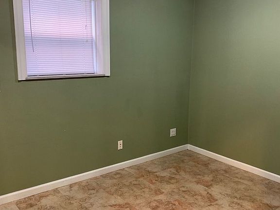 4th image of 32-50 42nd St #1D