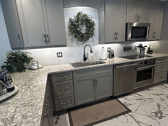 4th image of 5400 Gulf Dr #32-34217