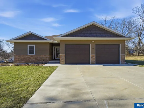 355 Washington St, Sterling, NE 68443