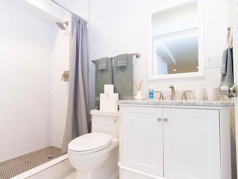 4223 Ince Blvd #B — Photo 12
