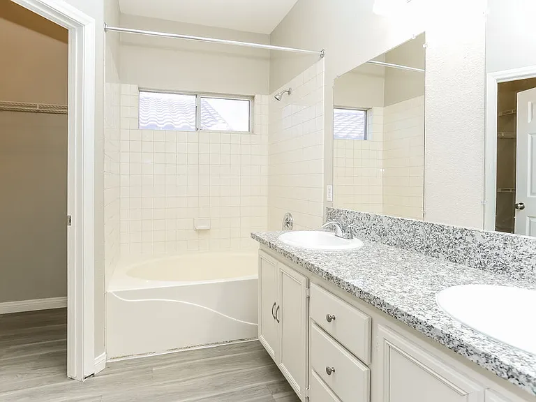 10405 Turning Leaf Ave — Photo 15