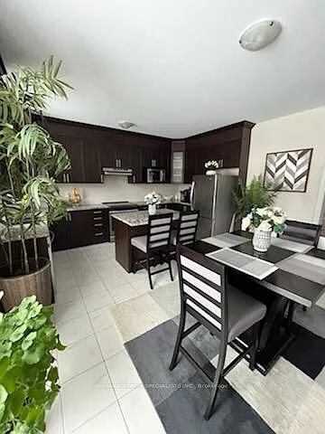 28 Prunella Cres — Photo 5