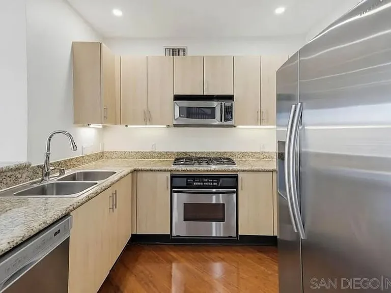 550 Park Blvd #2604 — Photo 18
