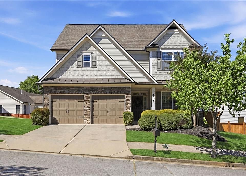 1st image of 1504 Bungalow Ln NW