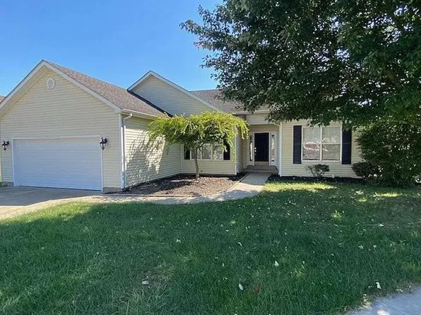 921 Corydalis Ct, Bowling Green, KY 42104