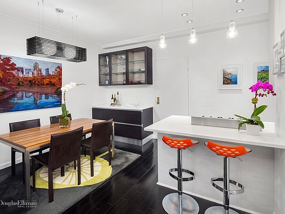 3rd image of 250 W 16th St APT 3E