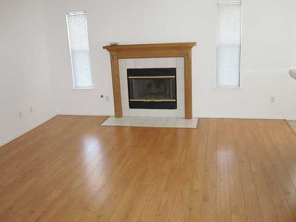 4th image of 1324 Tranquil Ln