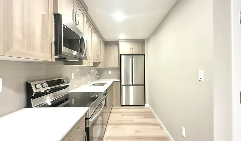 482 Edgemont Dr NW #BASEMENT — Photo 1