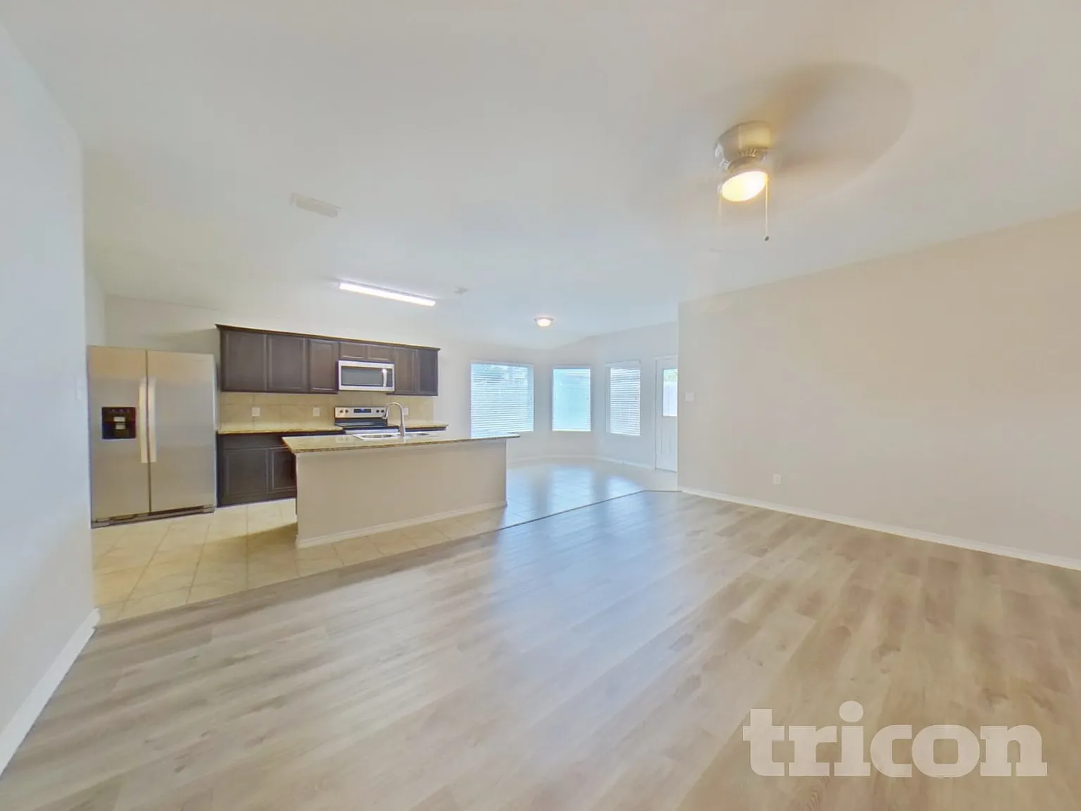 1109 Forest Glen Drive Azle TX — Photo 2