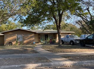 218 Southill Rd, San Antonio, TX 78201