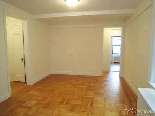 Rented by City Connections Realty | media 20