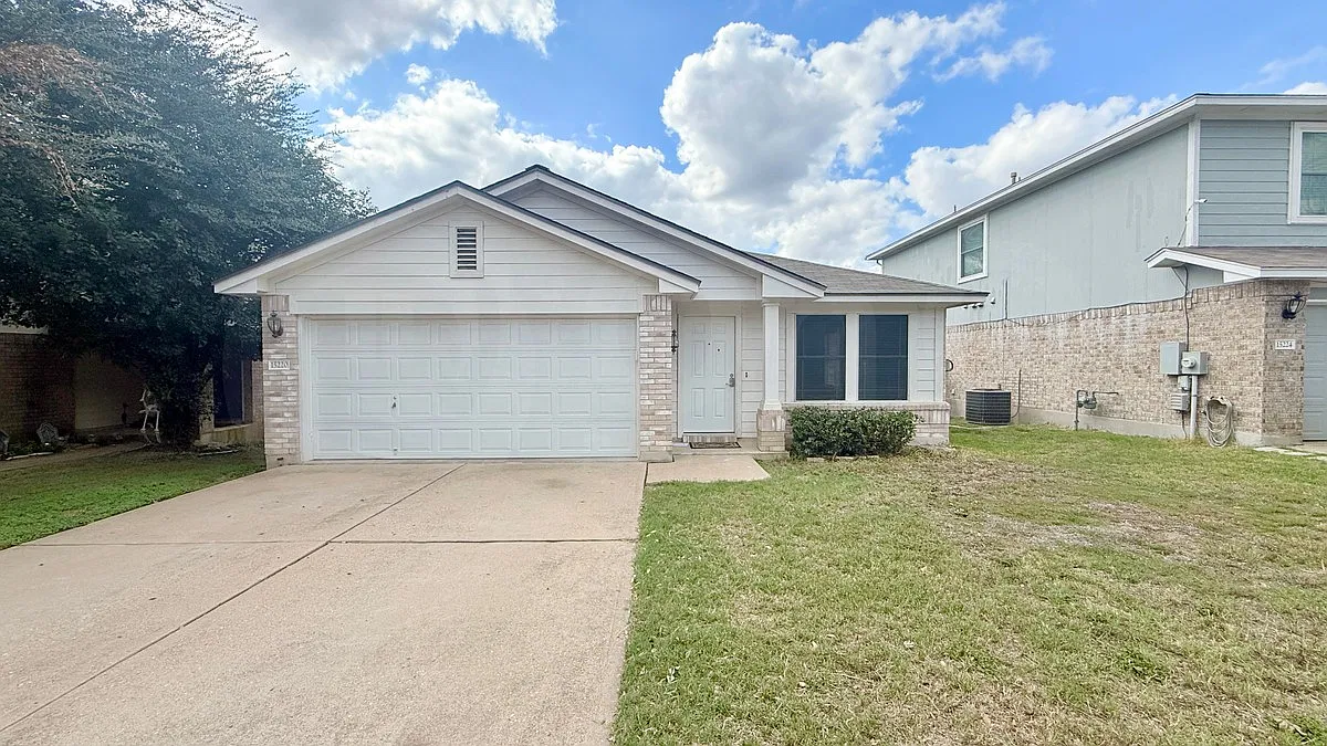 3 bed, 2.0 bath, 1616 sqft, $2,200 — Photo 1