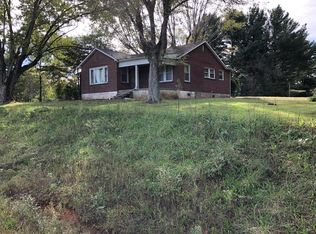 537 Hilham Hwy, Livingston, TN 38570