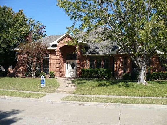 3rd image of 1437 Harrington Dr