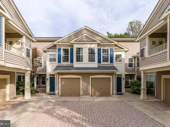 11405 Windleaf Ct #25, Reston, VA 20194