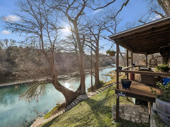 1520 Rocky River Road, Canyon Lake, TX 78133-4112