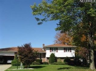 7985 Zupancic Dr, Garrettsville, OH