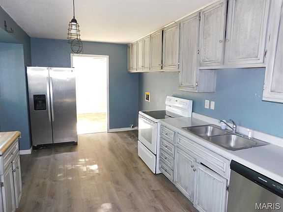 4th image of 96 Briarhaven Dr
