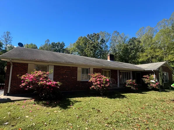 1732 Rocksprings Rd, Ringgold, VA 24586