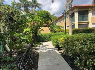 8950 Colonnades Ct E APT 824, Bonita Springs, FL 34135