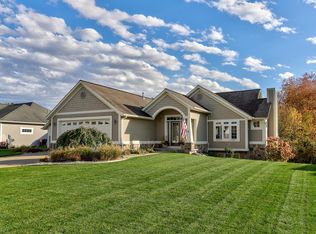 8924 Mica Dr, Zeeland, MI 49464