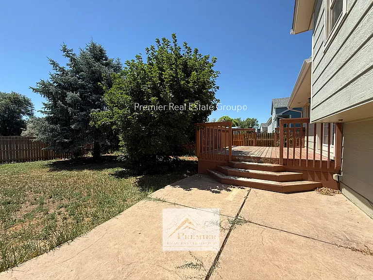 854 Daffodil St — Photo 15