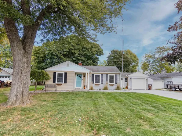 615 Smead St, Blissfield, MI 49228