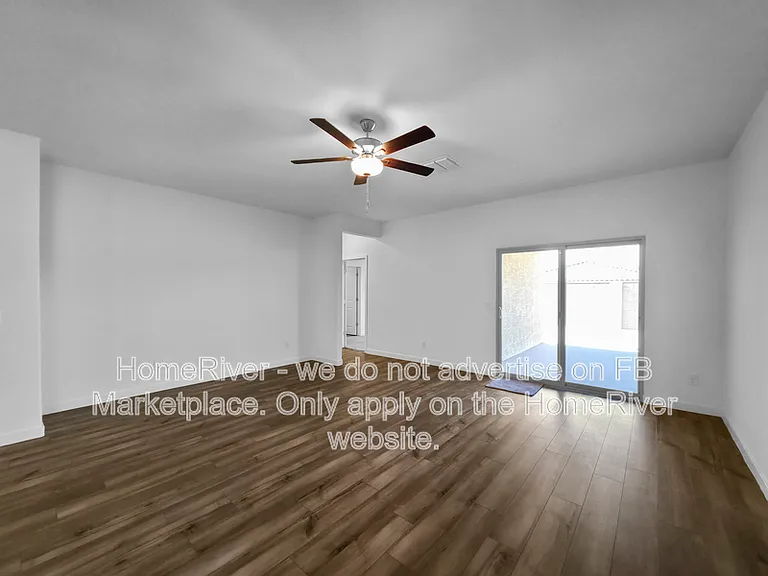 1116 W West Virginia Ave — Photo 2
