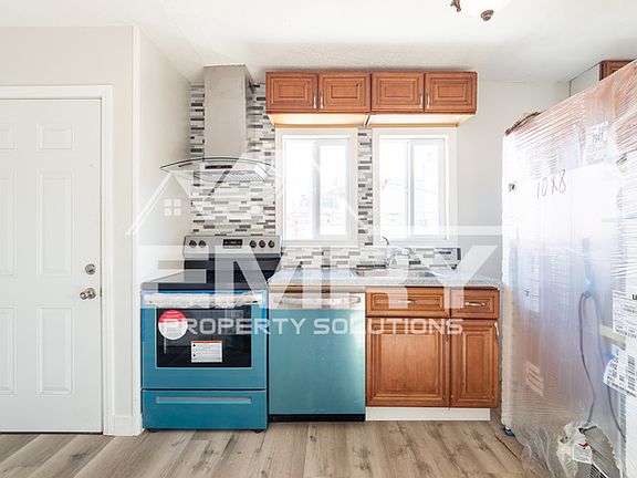 4th image of 3652 Platt Ave #A
