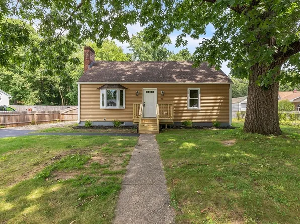 51 Blanchard St, Chicopee, MA 01020