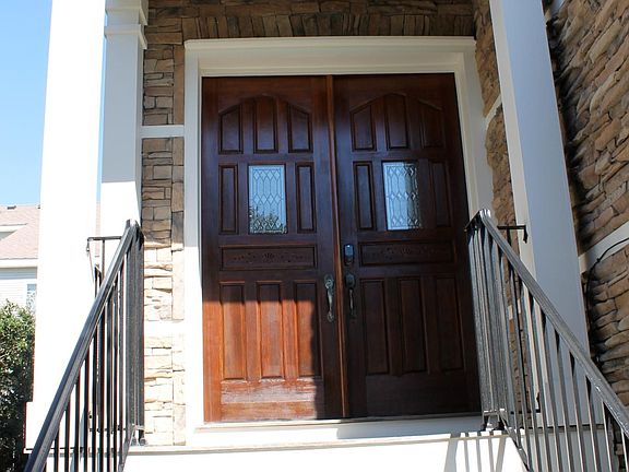3rd image of 3615 Bayside Ave