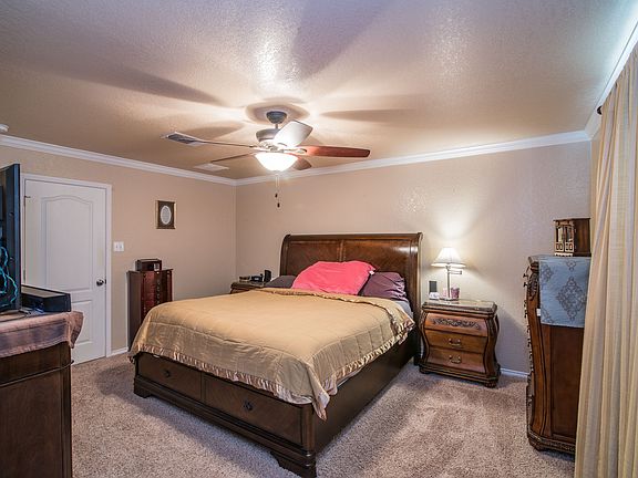 4th image of 5102 Sunview Valley
