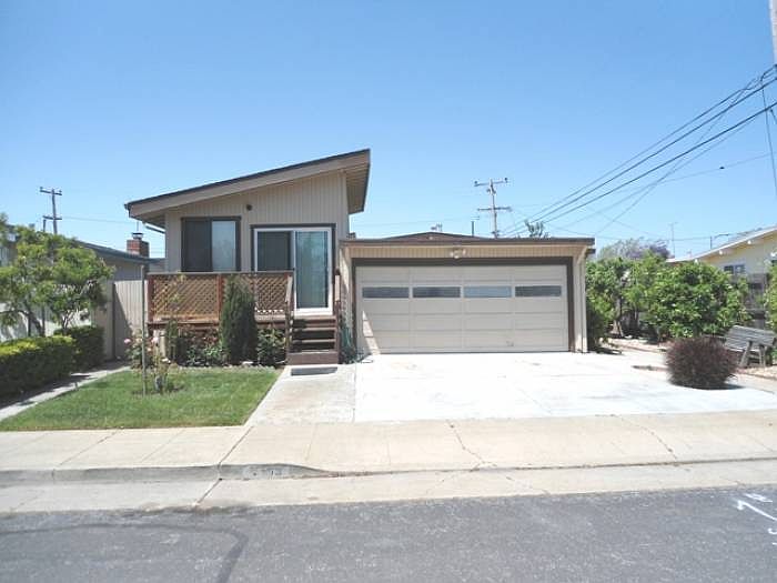 1st image of 1665 Wellesley Ave