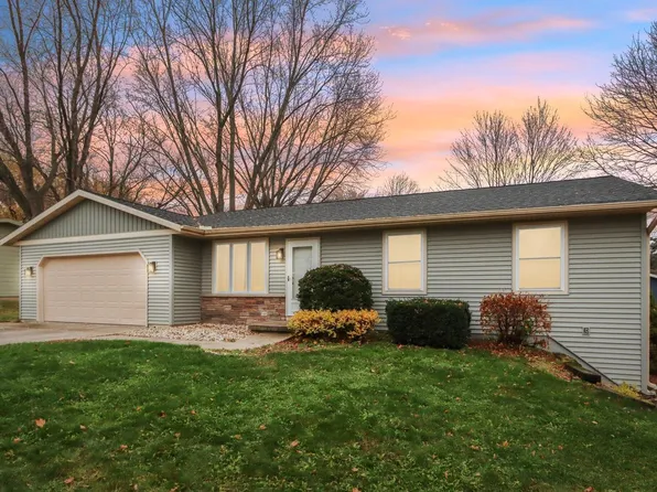 580 Lilac LANE, Lake Mills, WI 53551