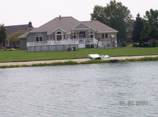 2614 Queens Ln, Dyer, IN 46311