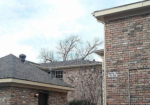 4th image of 4118 Sherwood Ln APT 24