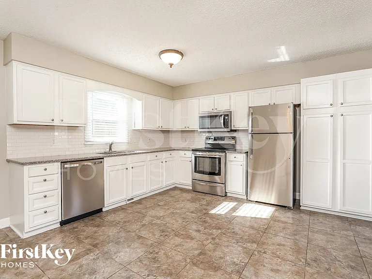 6020 Stone Bluff Dr — Photo 9