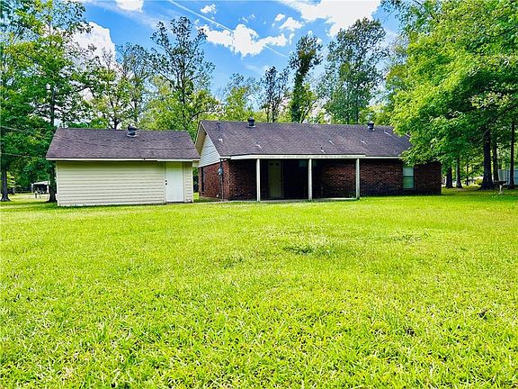 2nd image of 261 Sherwood Dr
